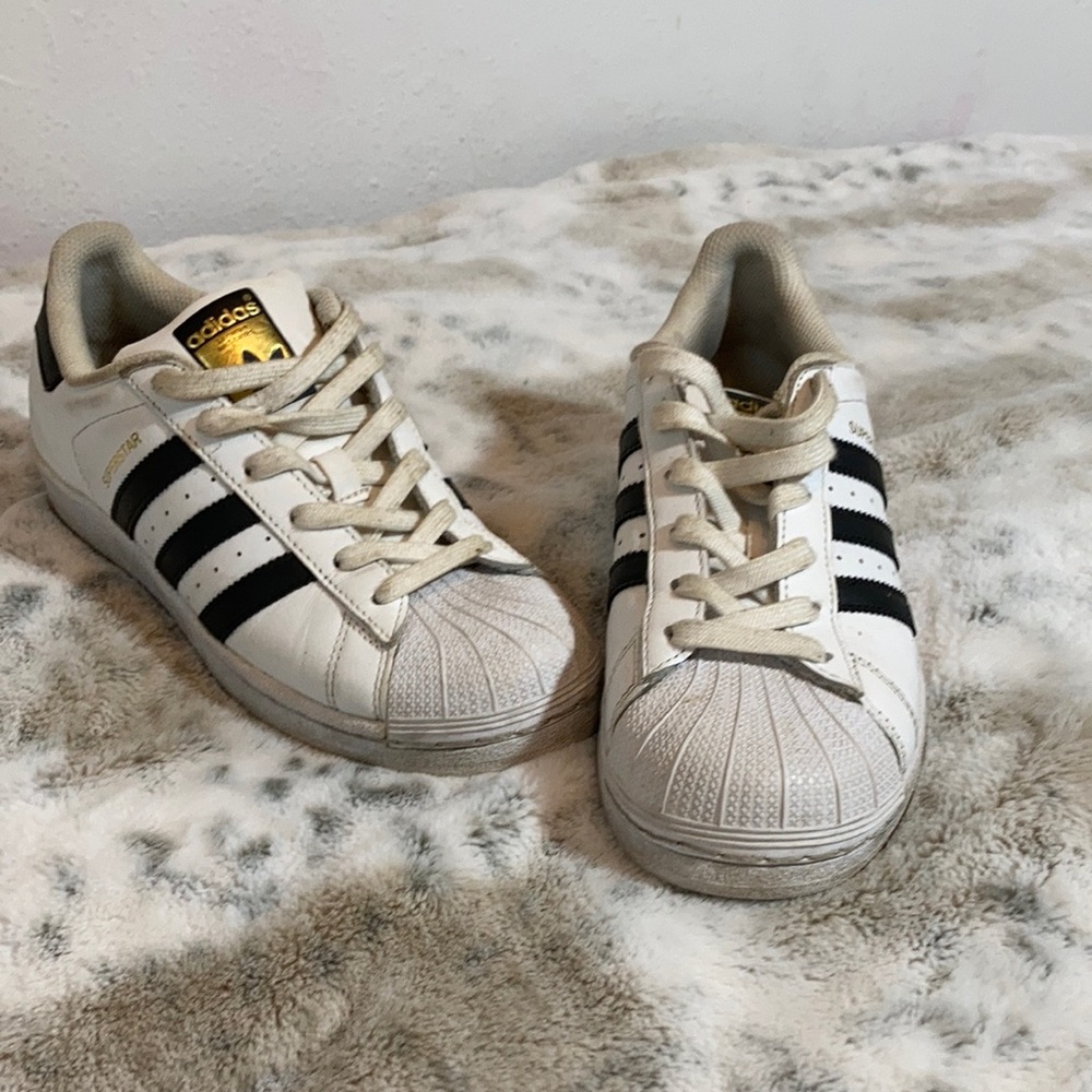 Adidas white and black sneakers size 8 women’s